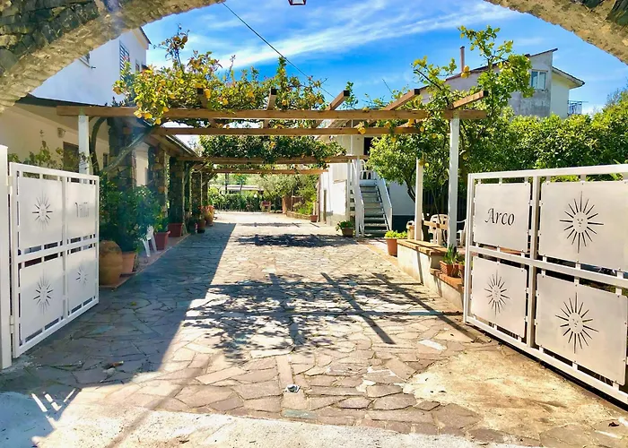 Arco 度假居 *